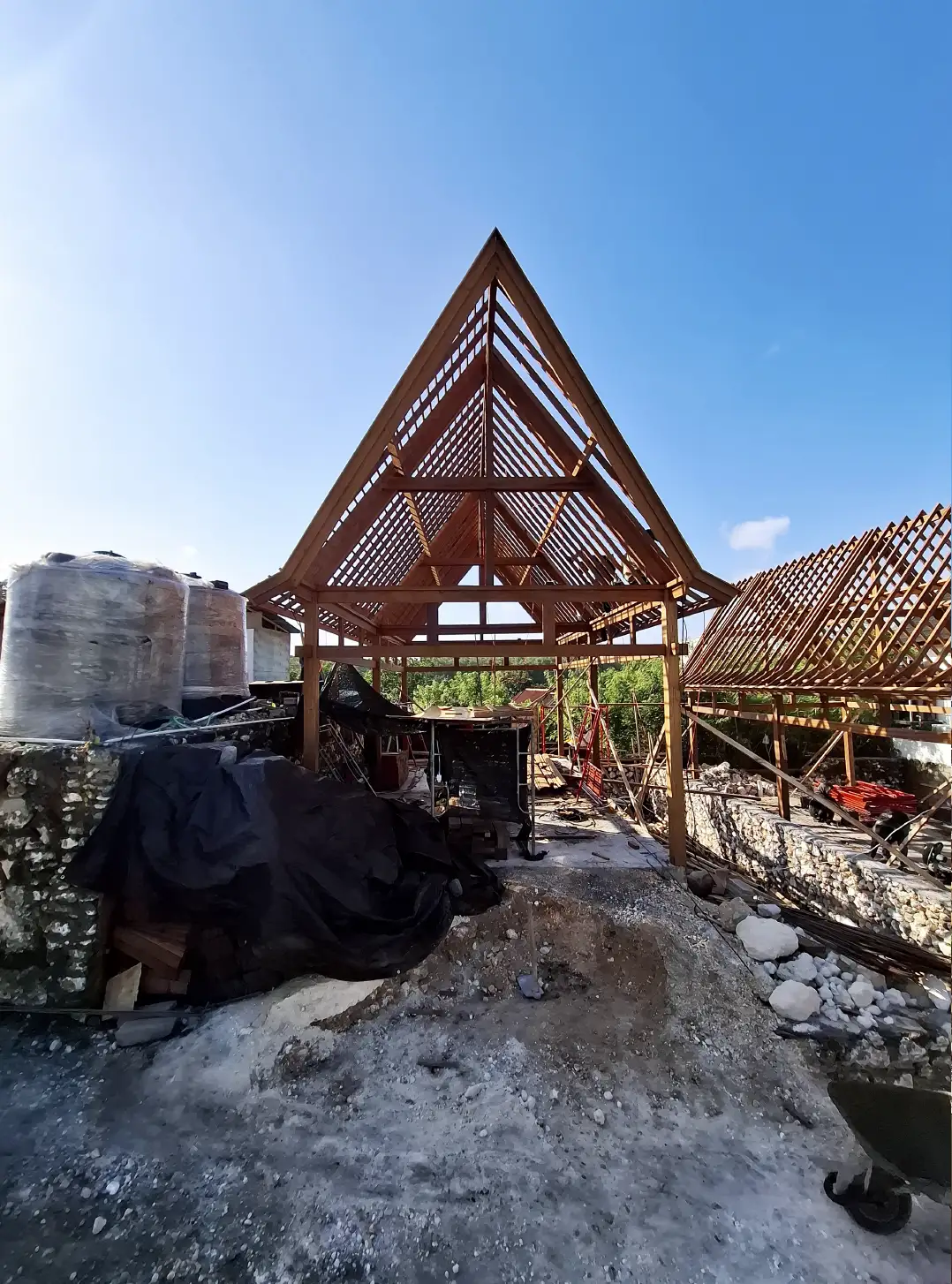 Villa 1 (Instalation Rafter Work)