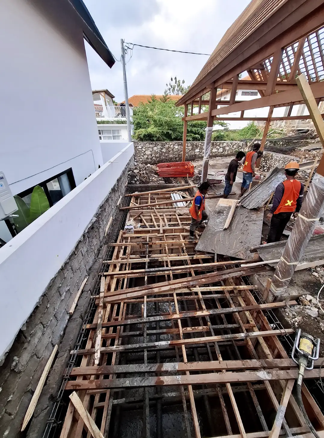 Villa 2 ( Formwork Pool, GWT, and Pumproom )