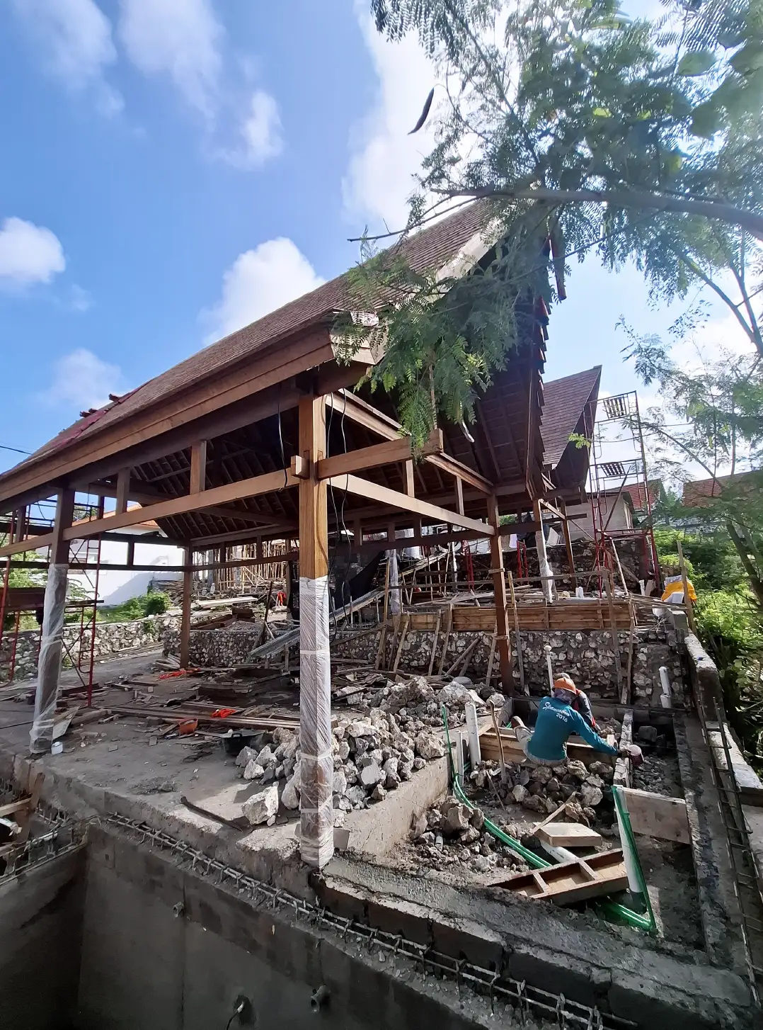 Villa 2 ( Instal The Roof )